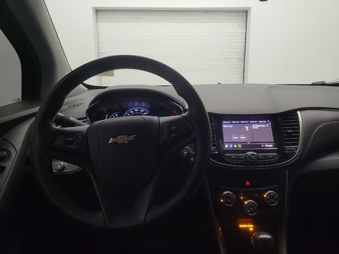 Used 2020 Chevrolet Trax LS w/ Tint and Cruise Package FWD image 22