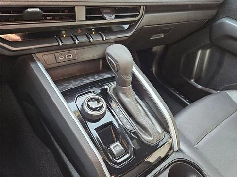 Used 2024 Chevrolet Colorado Trail Boss image 13