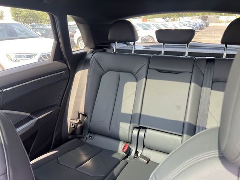 New 2025 Audi Q3 2.0T Premium image 23