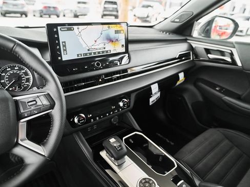 New 2026 Mitsubishi Outlander LE FWD image 24