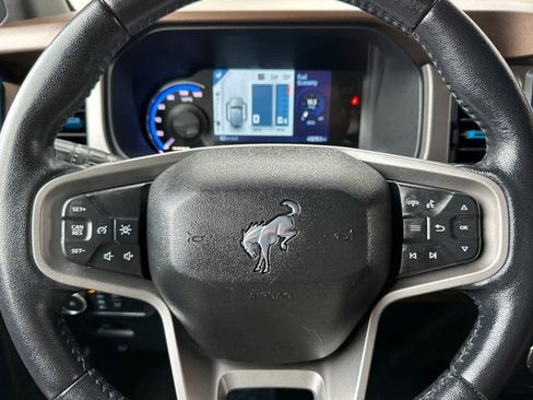 Used 2022 Ford Bronco Outer Banks image 25