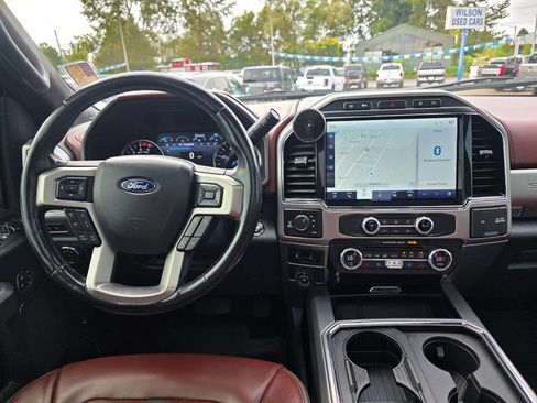 Used 2022 Ford F350 Platinum AWD/4WD image 11