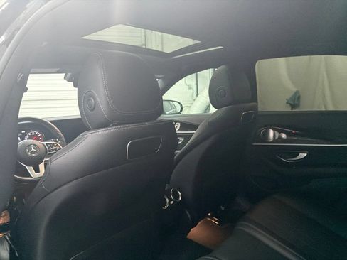 Used 2019 Mercedes-Benz E 300 image 18