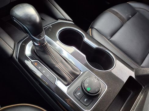 Used 2020 Chevrolet Blazer Premier w/ Driver Confidence II Package image 25