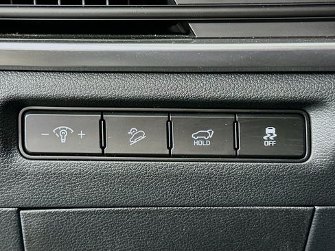 Used 2025 Kia Telluride S image 17