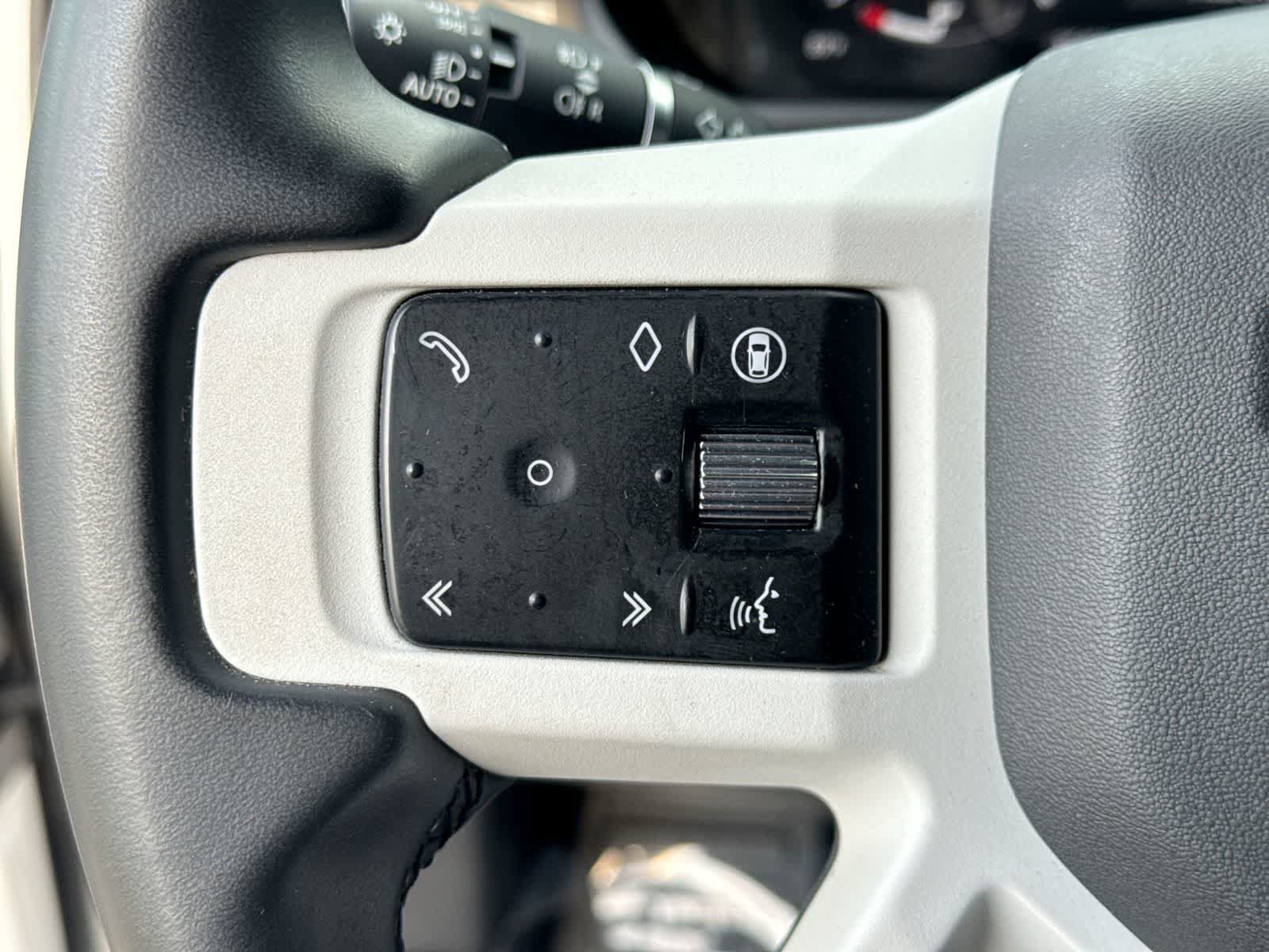 Used 2025 Land Rover Defender 110 S AWD/4WD image 30