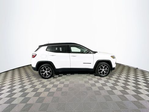 Certified 2024 Jeep Compass Limited image 13