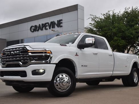 Used 2025 RAM 3500 Longhorn image 2