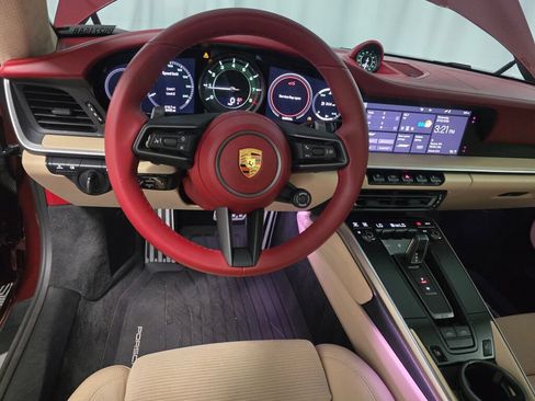Certified 2021 Porsche 911 Targa 4S Heritage Design AWD/4WD image 17