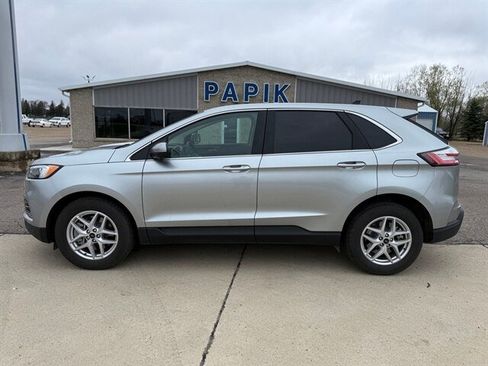 Certified 2024 Ford Edge SEL w/ Convenience Package AWD/4WD image 3