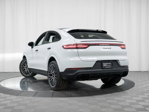 Certified 2020 Porsche Cayenne S image 31