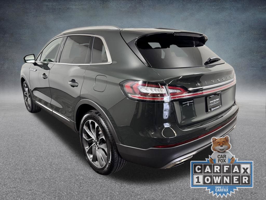Used 2023 Lincoln Nautilus Reserve AWD/4WD image 5