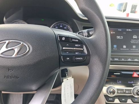 Used 2020 Hyundai Elantra SEL FWD image 17