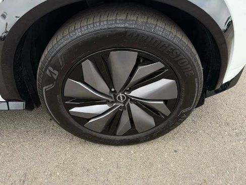 Certified 2024 Nissan Ariya FWD image 9