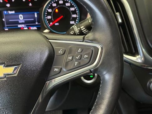 Used 2021 Chevrolet Equinox LT AWD/4WD image 23