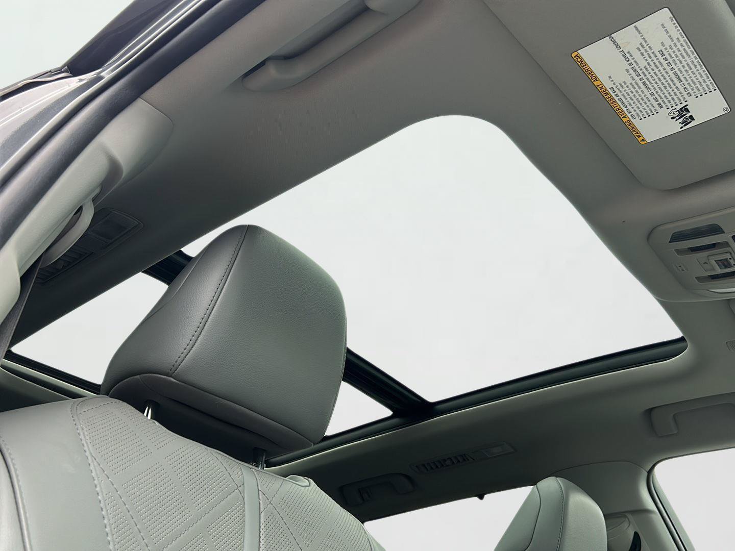 Used 2021 Toyota Highlander Platinum AWD/4WD image 28