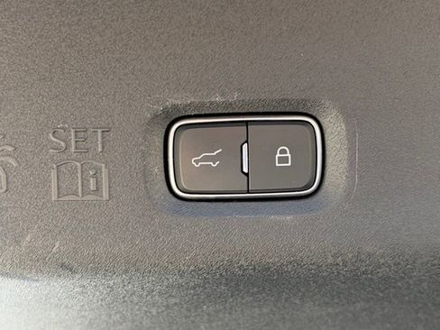 Used 2025 Lincoln Navigator L Reserve AWD/4WD image 20