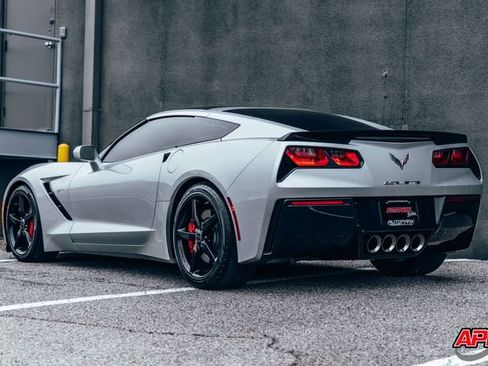 Used 2014 Chevrolet Corvette Stingray Coupe w/ 2LT Preferred Equipment Group RWD image 9