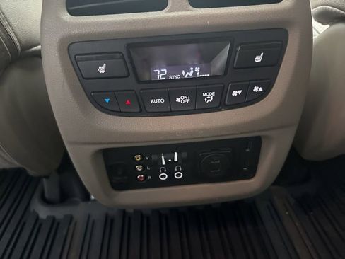 Used 2017 Honda Pilot Elite image 14