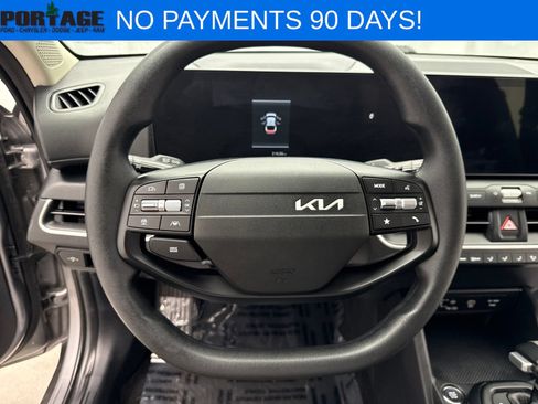 Used 2025 Kia K4 FWD image 13