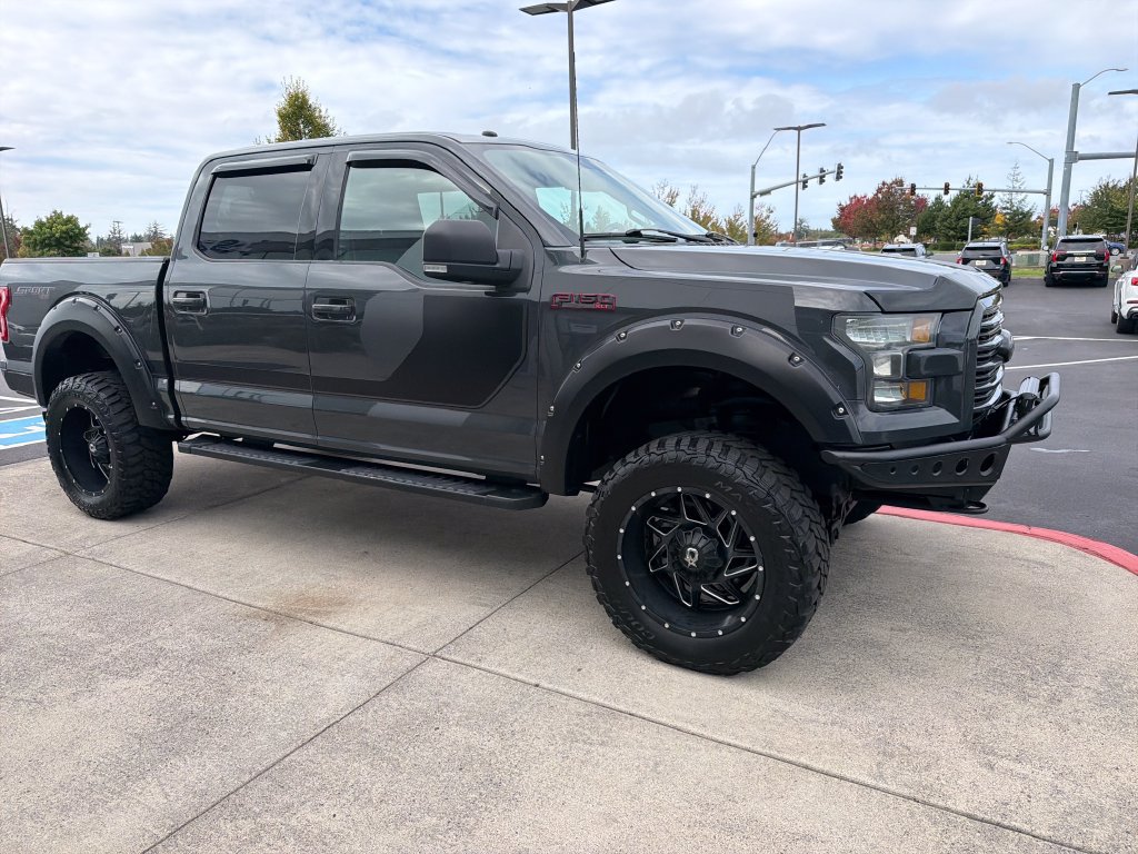 Used 2017 Ford F150 XLT w/ Equipment Group 302A Luxury AWD/4WD image 6
