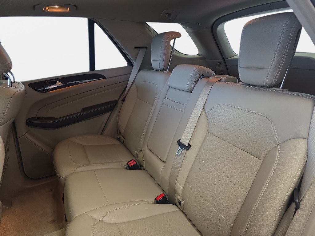 Used 2015 Mercedes-Benz ML 350 4MATIC w/ Premium 1 Package image 13