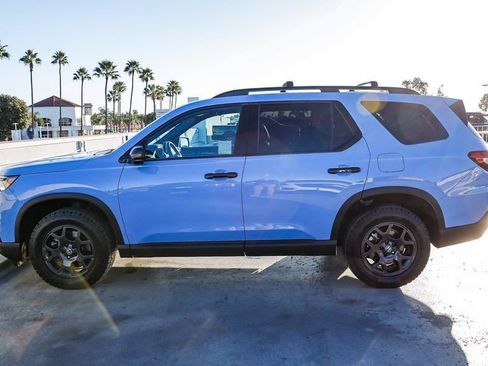 Used 2024 Honda Pilot TrailSport image 14
