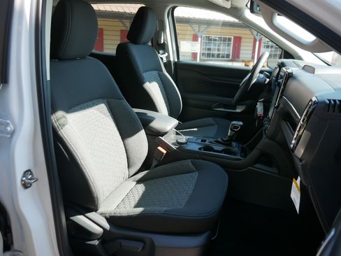 New 2025 Ford Ranger XLT w/ FX4 Off-Road Package image 29