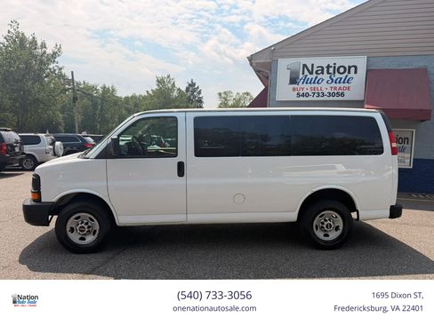 Used 2008 GMC Savana 2500 Passenger w/ Power Package RWD image 3