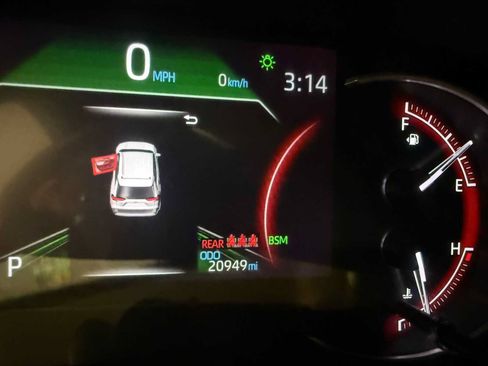Certified 2024 Toyota RAV4 XLE AWD/4WD image 36