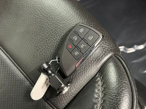 Certified 2022 GMC Yukon XL Denali AWD/4WD image 28