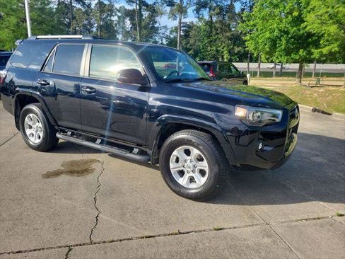 Certified 2024 Toyota 4Runner SR5 Premium w/ Moonroof Package image 9