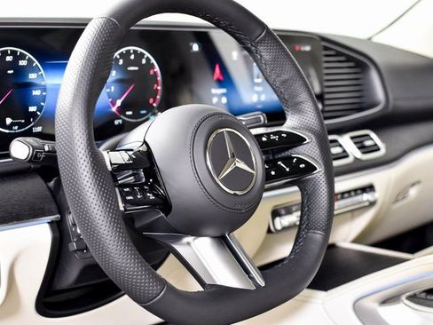 New 2026 Mercedes-Benz GLS 450 4MATIC image 22