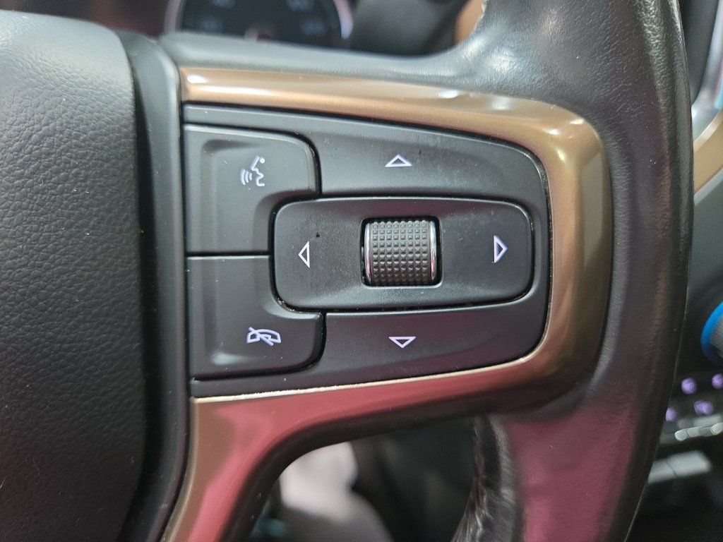 Used 2019 Chevrolet Silverado 1500 High Country w/ Technology Package AWD/4WD image 45