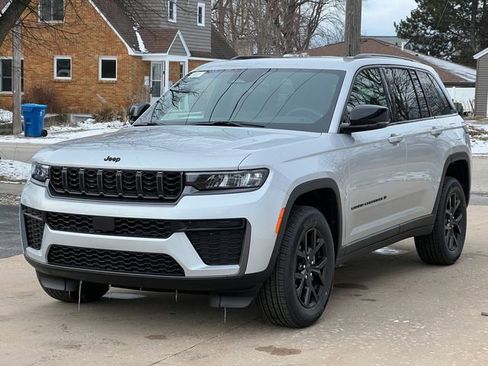 New 2026 Jeep Grand Cherokee Altitude AWD/4WD image 41