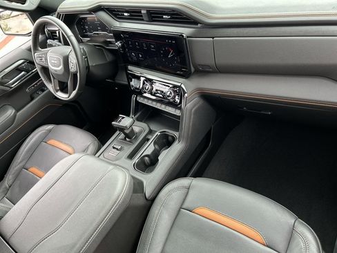 Used 2025 GMC Sierra 1500 AT4 w/ Technology Package image 28