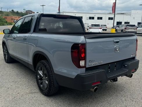 Used 2023 Honda Ridgeline Sport image 5