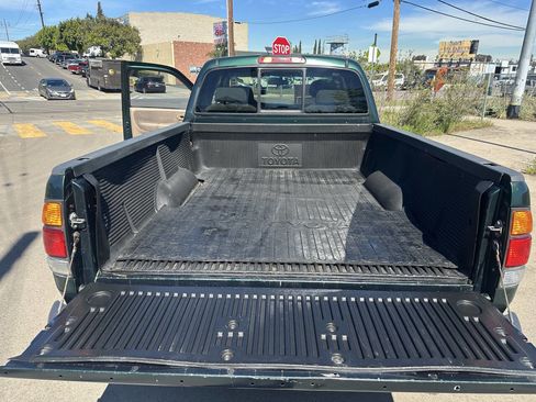 Used 2001 Toyota Tundra SR5 image 16