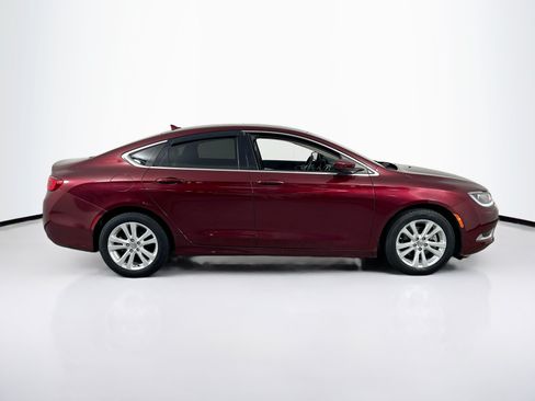 Used 2017 Chrysler 200 Limited Platinum w/ Comfort & Convenience Group FWD image 4