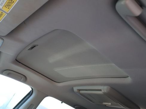 Used 2018 Honda Pilot Touring image 10