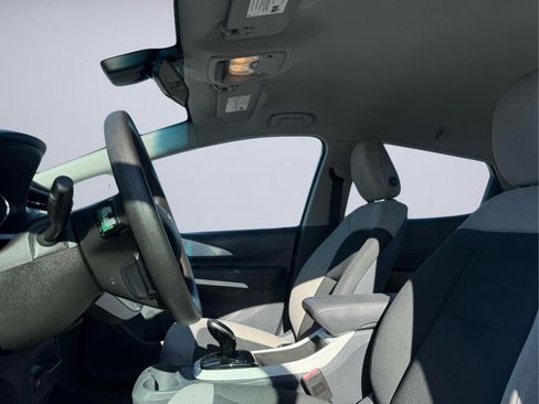 Used 2019 Chevrolet Bolt LT FWD image 15