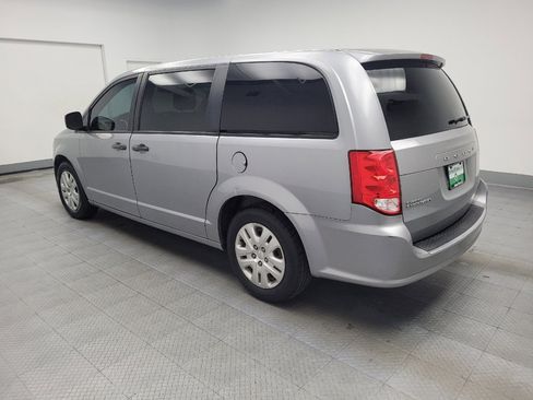 Used 2019 Dodge Grand Caravan SE image 5