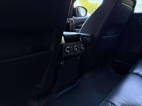 Used 2020 Land Rover Discovery HSE Luxury AWD/4WD image 23