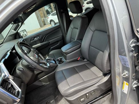 Used 2023 GMC Canyon Elevation w/ Elevation Premium Package RWD image 6