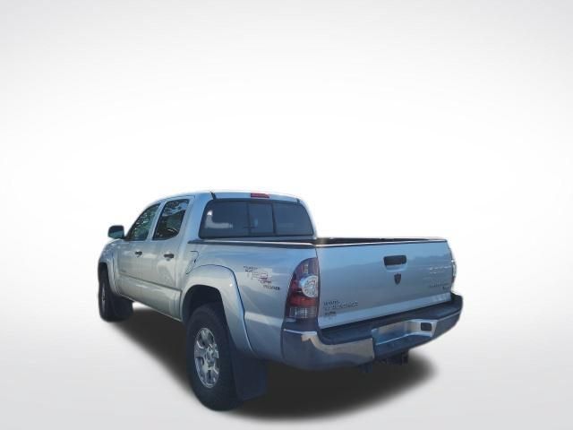 Used 2011 Toyota Tacoma PreRunner w/ TRD Off-Road Pkg w/JBL Audio RWD image 3