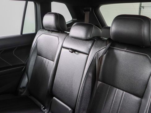 Used 2023 Volkswagen Tiguan SE R-Line FWD image 25