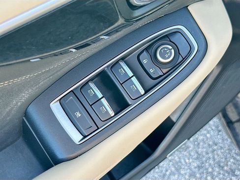 Certified 2024 Subaru Outback Limited AWD/4WD image 17