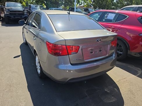 Used 2012 Kia Forte EX FWD image 2