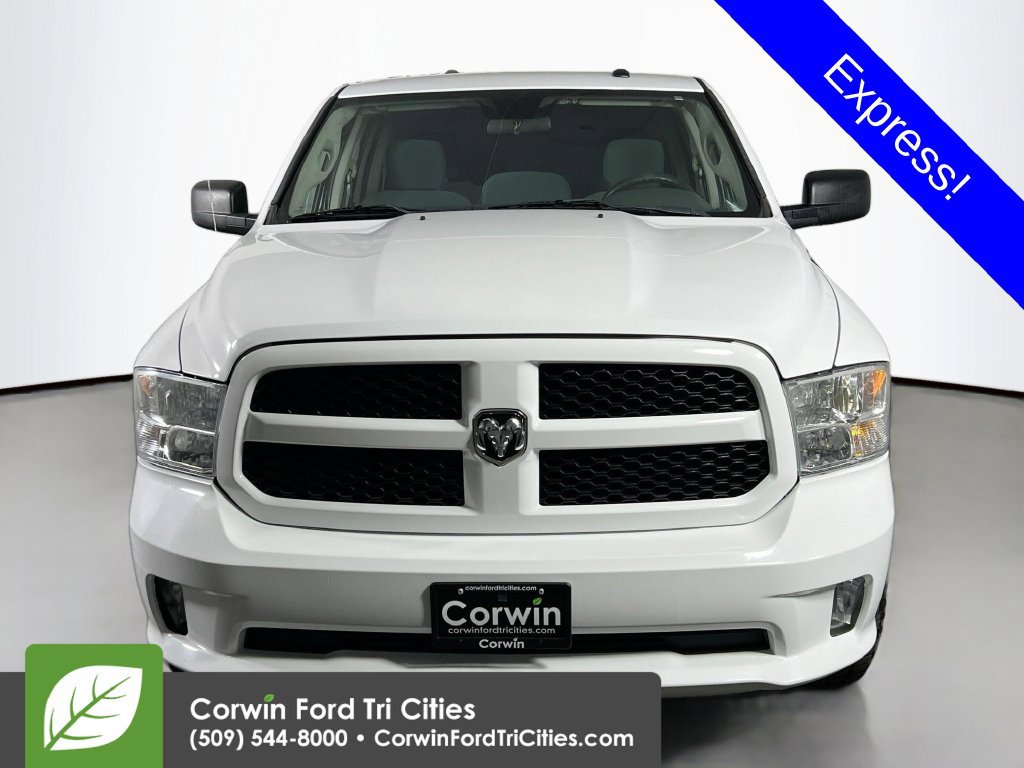 Used 2018 RAM 1500 Express w/ Express Value Package AWD/4WD image 4