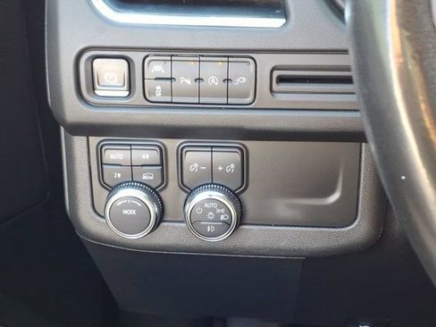 Used 2022 GMC Yukon SLE w/ Gmc Pro Safety Plus Package AWD/4WD image 20